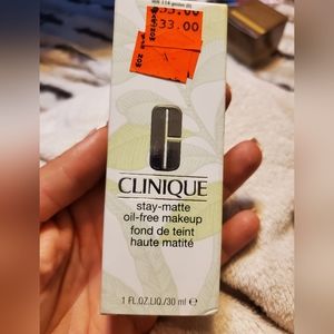 Clinique matte Foundation